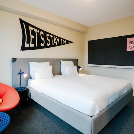 Hotel The Social Hub L'Aia Esterno foto