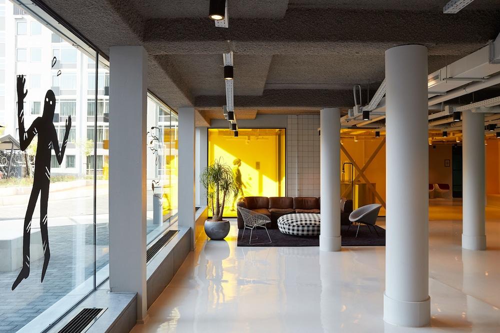 Hotel The Social Hub L'Aia Esterno foto