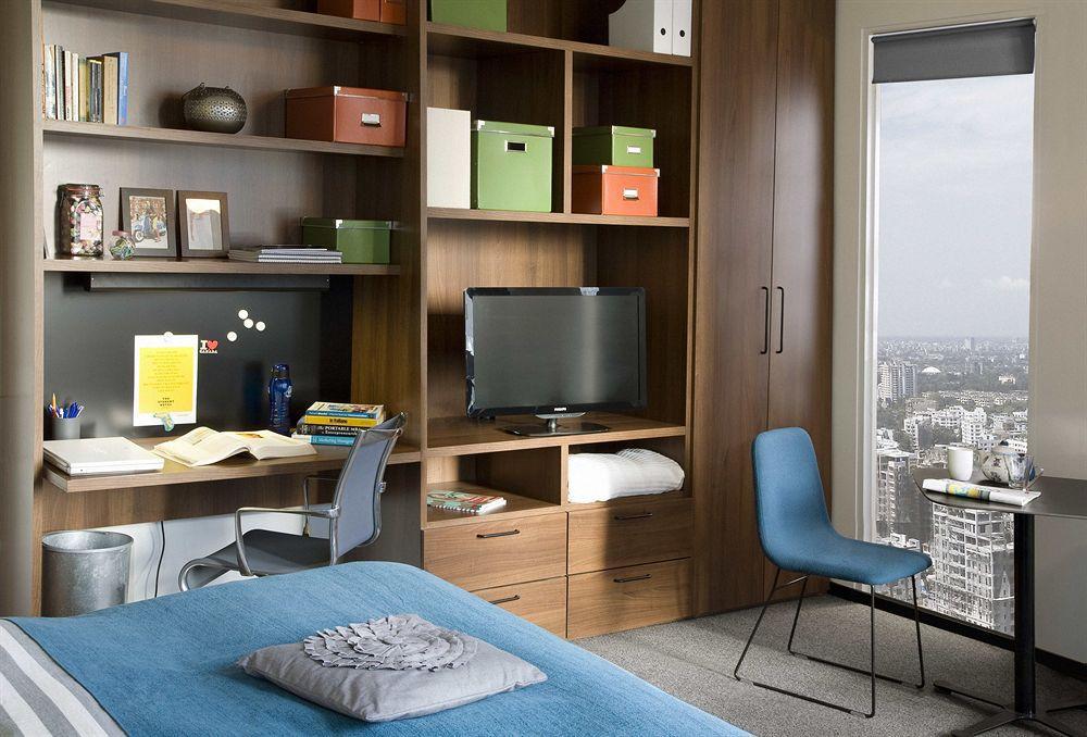 Hotel The Social Hub L'Aia Esterno foto