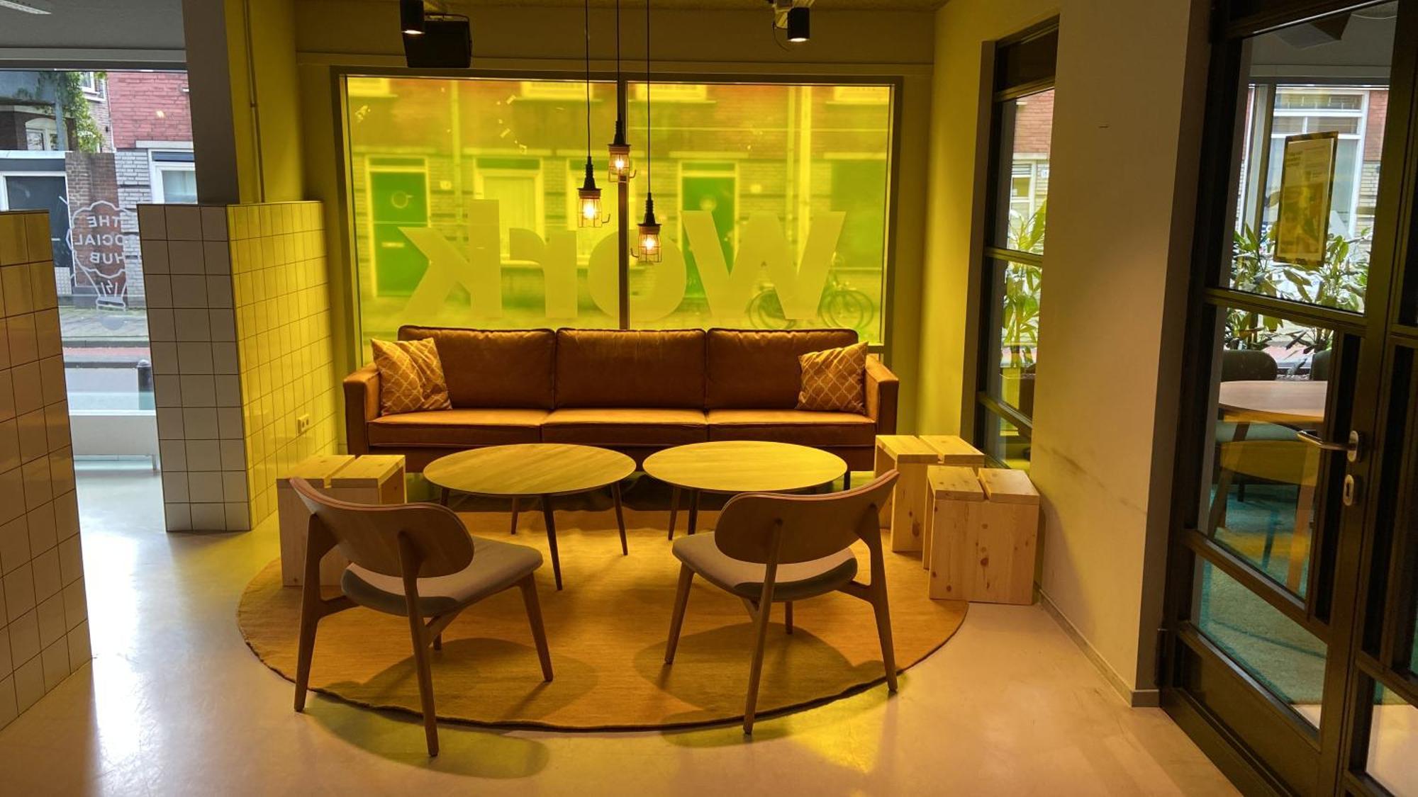 Hotel The Social Hub L'Aia Esterno foto