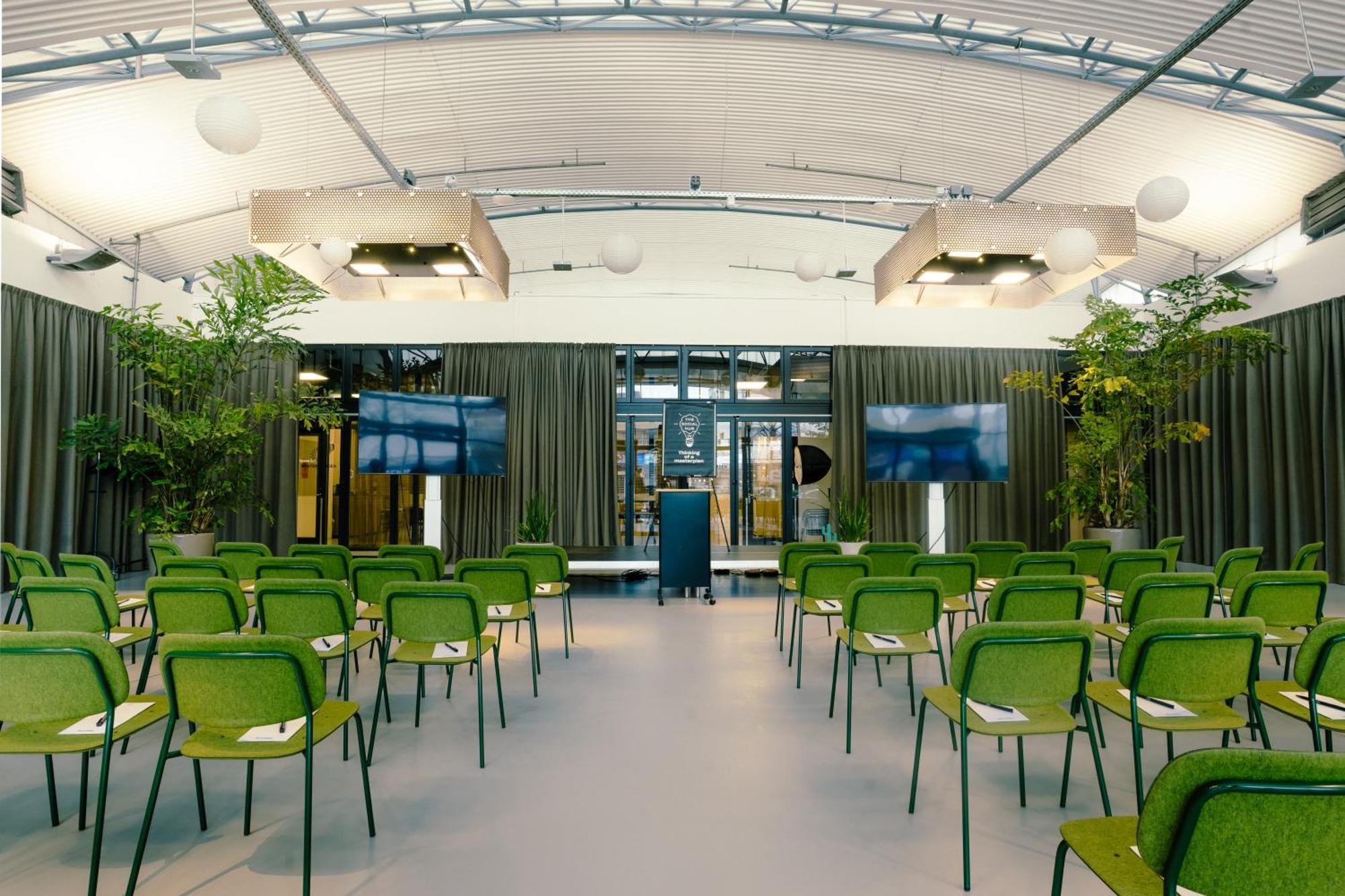 Hotel The Social Hub L'Aia Esterno foto