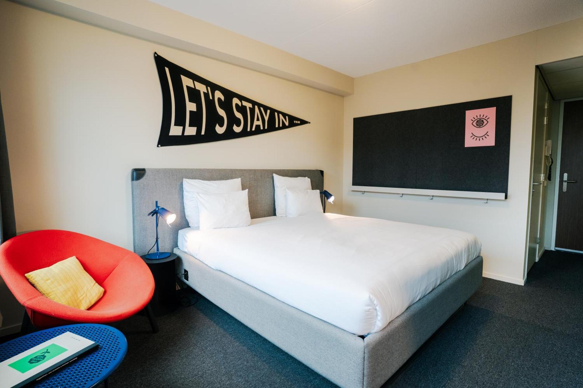 Hotel The Social Hub L'Aia Esterno foto